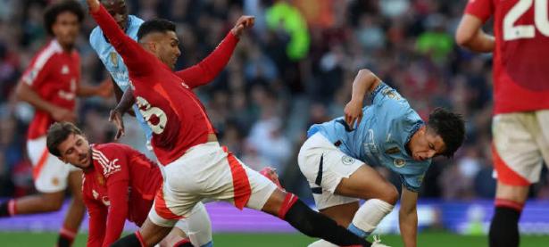 米兰体育在线-关于曼城惨败榜首位置岌岌可危的信息