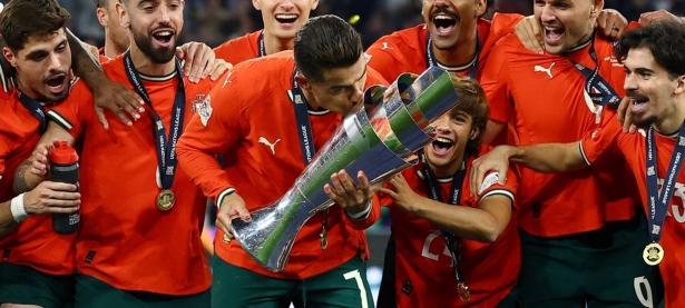 米兰体育官网app-关于欧国杯赛掀起足球狂潮，球迷热血沸腾的信息