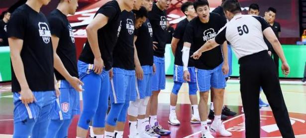 米兰体育课程-焦灼时刻！某队在重要比赛中险胜，晋级下一轮的简单介绍