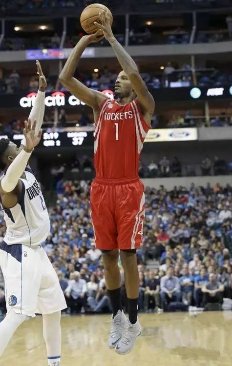 包含小牛新秀表现抢眼,成为团队焦点的词条 包含小牛新秀表现抢眼,成为团队焦点的词条