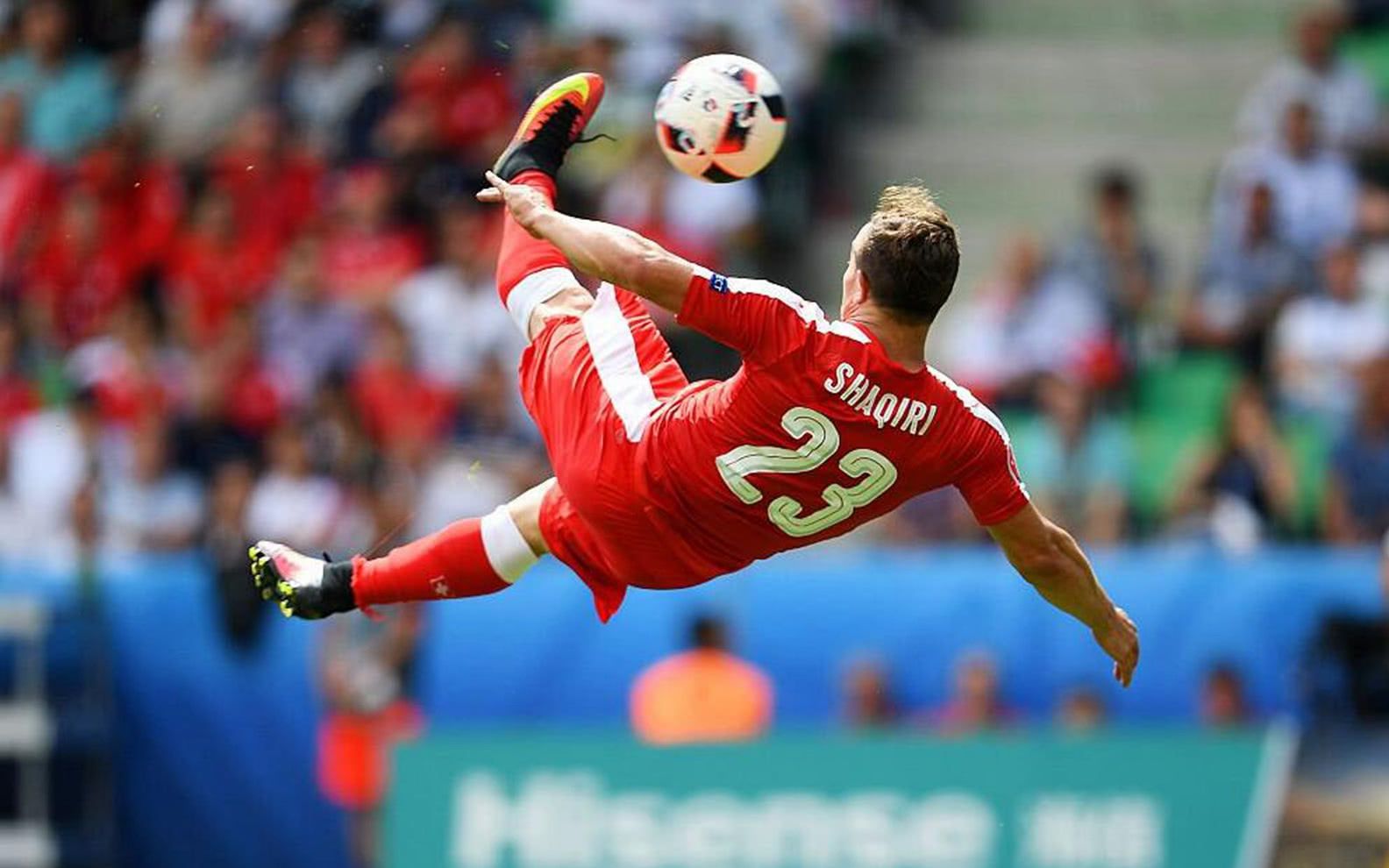 精彩瞬间!球员风采赛场闪耀的简单介绍 精彩瞬间!球员风采赛场闪耀的简单介绍