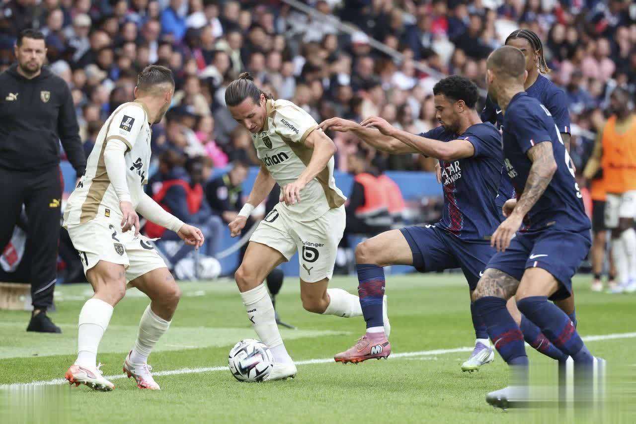 包含巴黎圣日耳曼轻松取胜,摩纳哥战绩难启的词条 包含巴黎圣日耳曼轻松取胜,摩纳哥战绩难启的词条