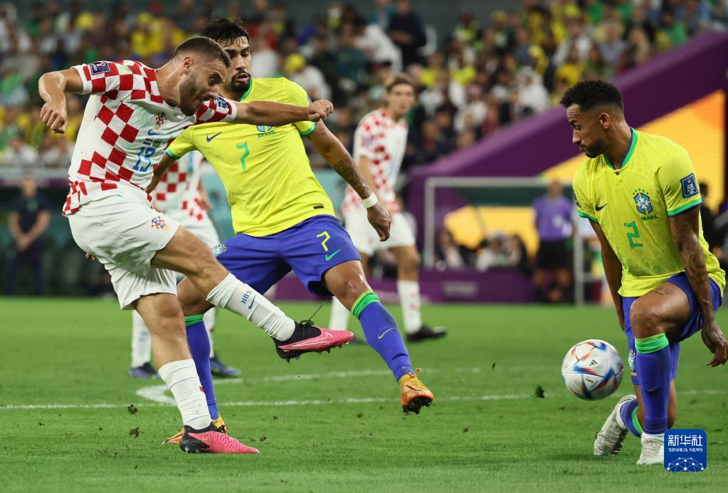 包含卡塔尔射箭选手稳中求胜，视金如泥的词条