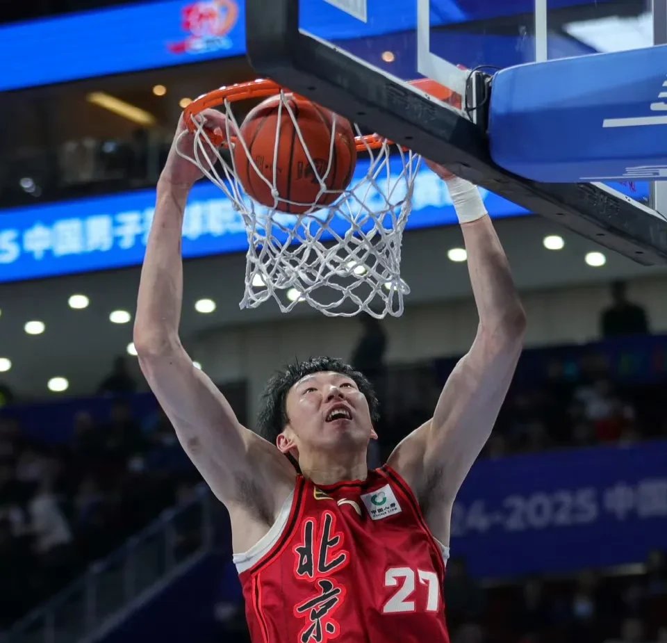 北京男篮将迎战山东男篮的挑战 北京男篮将迎战山东男篮的挑战