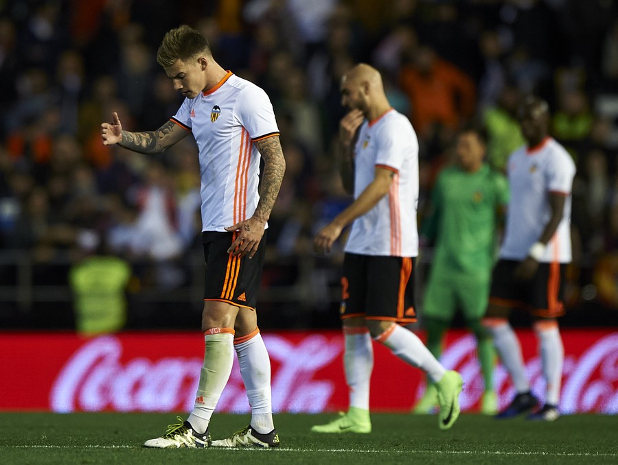 瓦伦西亚客场战平埃瓦尔，积分停滞的简单介绍