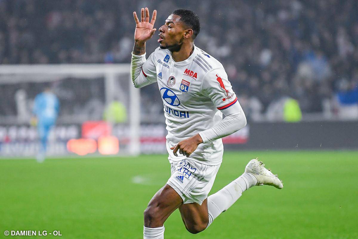 里昂客胜，暂时领跑法甲，排名第一的简单介绍